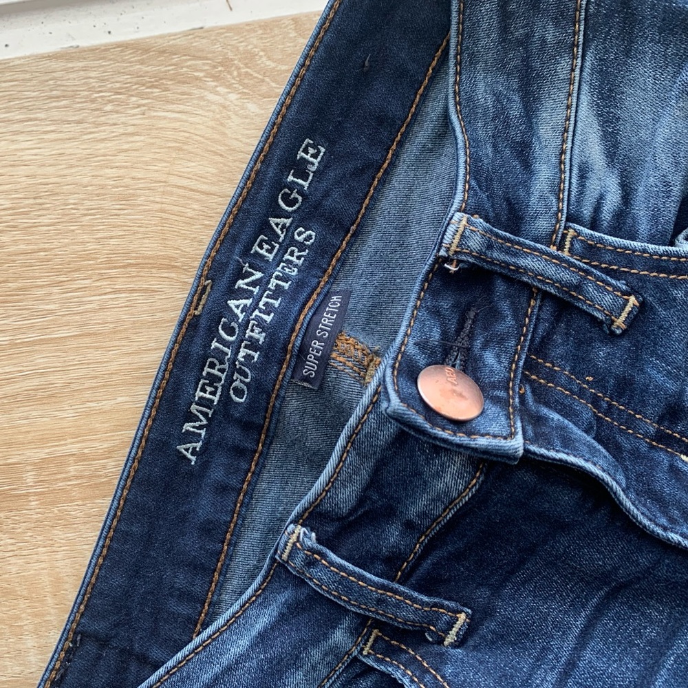 American Eagle Ripped Skinny Jeans - Picture 5 of 6
